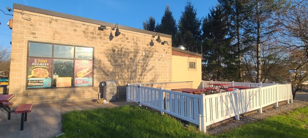 More Photos Of 1669 N Atherton St, State College Freestanding For Lease