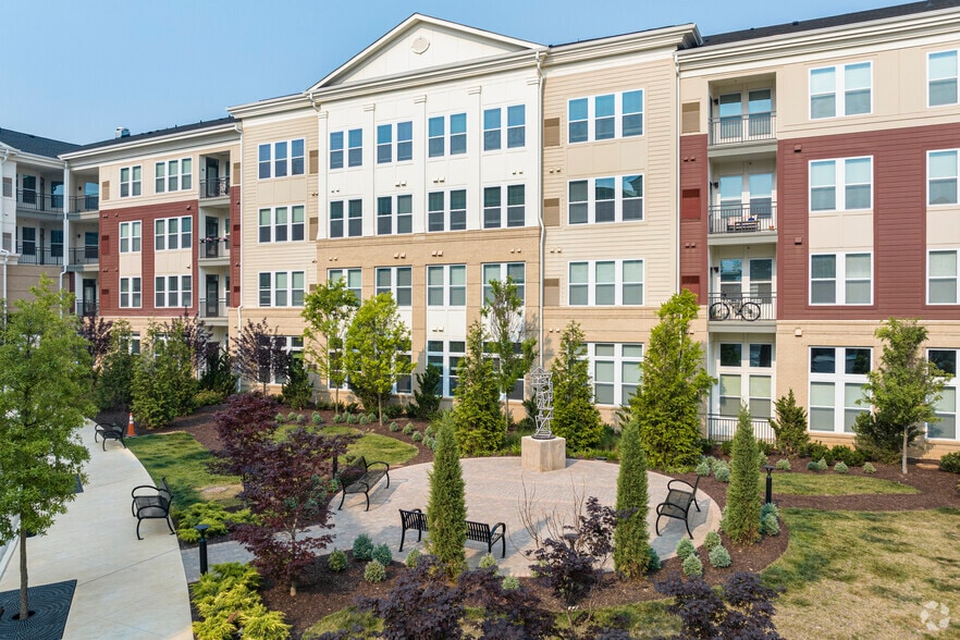 More Photos Of 4040 Gateway Dr, Fairfax Apartments For Lease