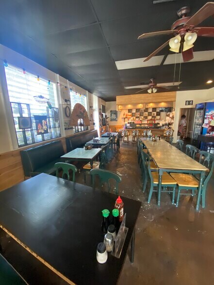 More Photos Of 2071 3rd St, La Verne Storefront For Sale