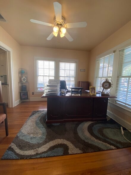 More Photos Of 306 S Tennessee St, McKinney Office For Lease
