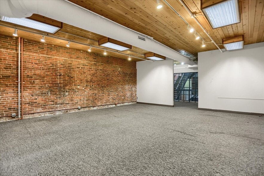 More Photos Of 1620 Market St, Denver Office For Lease