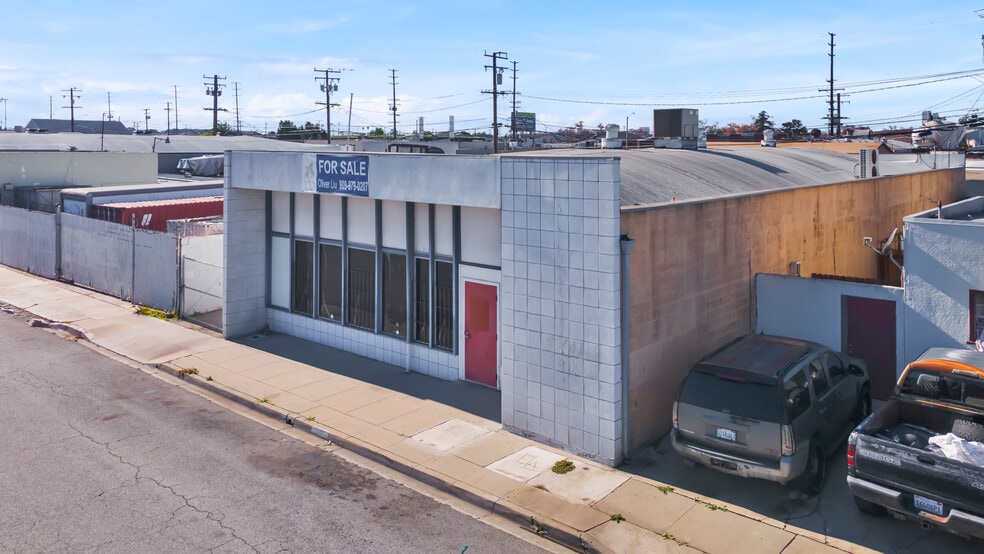 More Photos Of 17807 S Hobart Blvd, Gardena Warehouse For Sale