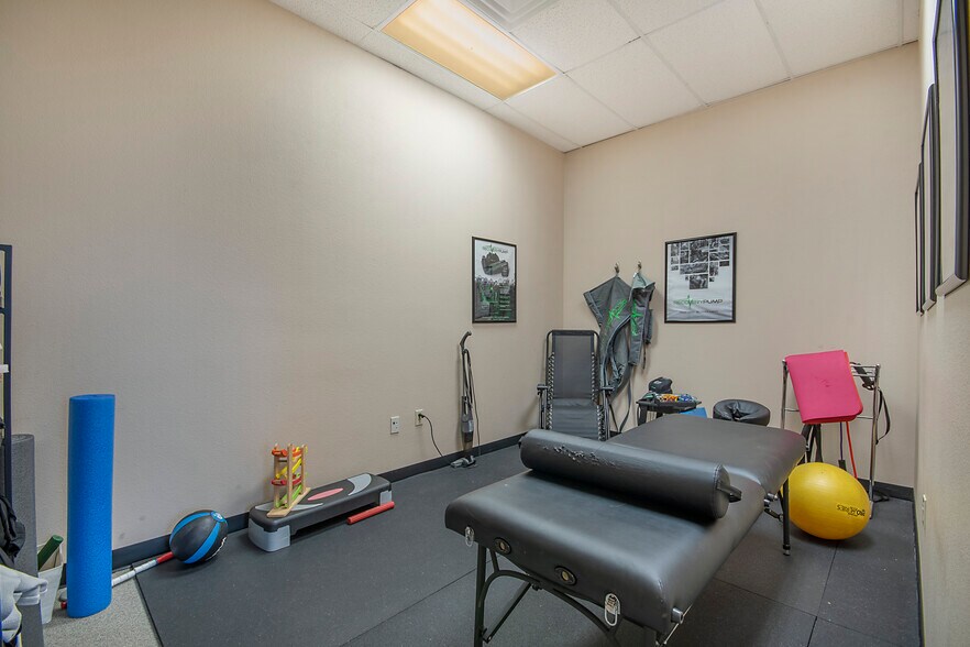 More Photos Of 1834-1836 Keller Pky, Keller Loft Creative Space For Lease