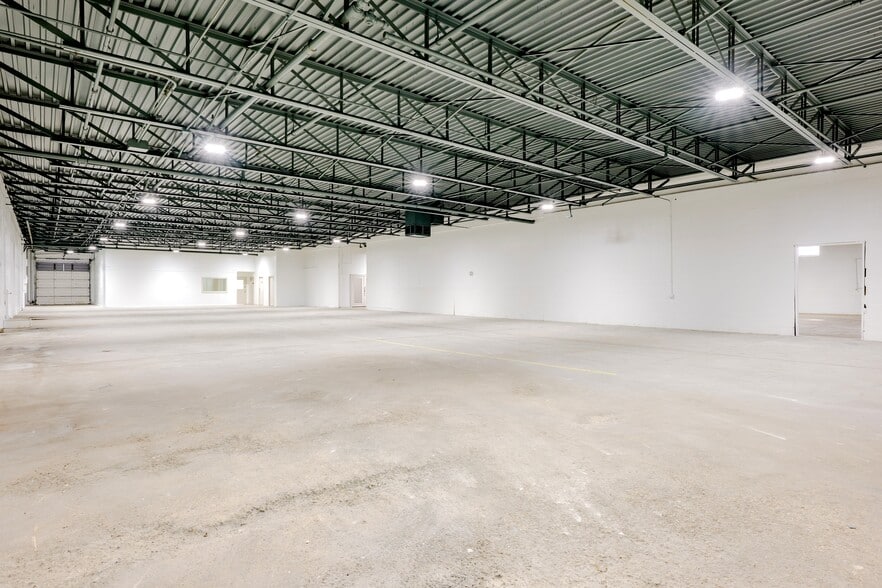 More Photos Of 5025-5035 Sharp St, Dallas Warehouse For Sale