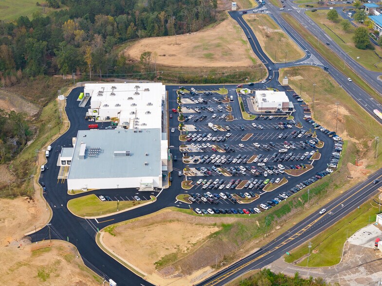 More Photos Of 4812 Highway 280, Alexander City General Retail For Lease