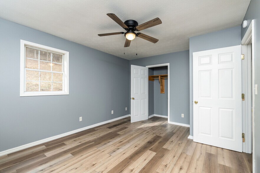 More Photos Of 6672 Roan Creek Rd, Butler Apartments For Sale