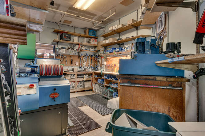 More Photos Of 170 N Lake Blvd, Tahoe City Storefront For Lease