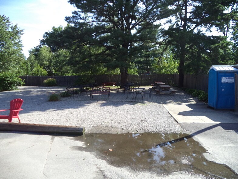 More Photos Of 1391 Hooksett Rd, Hooksett Restaurant For Sale