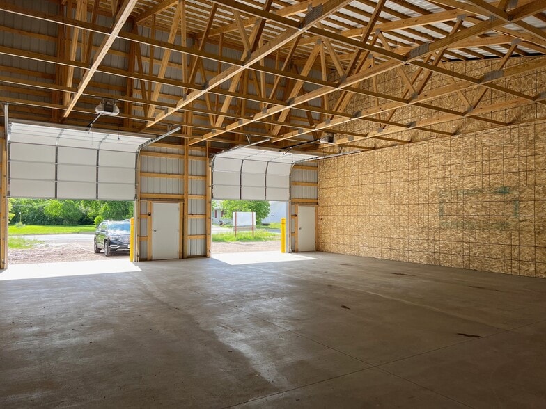 More Photos Of 1570 Macauley Ave, Rice Lake Warehouse For Sale