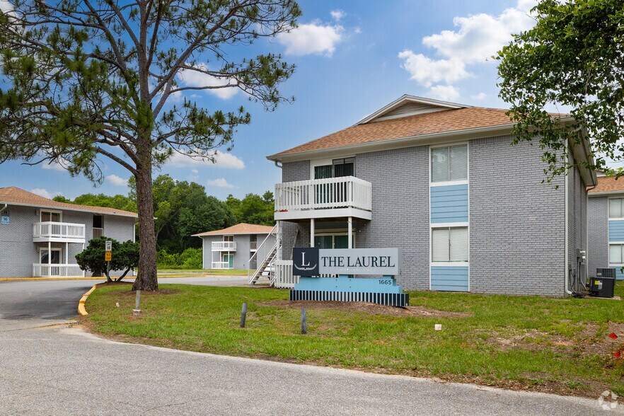 More Photos Of 1665 Dogwood Pl, Pensacola Apartments For Sale
