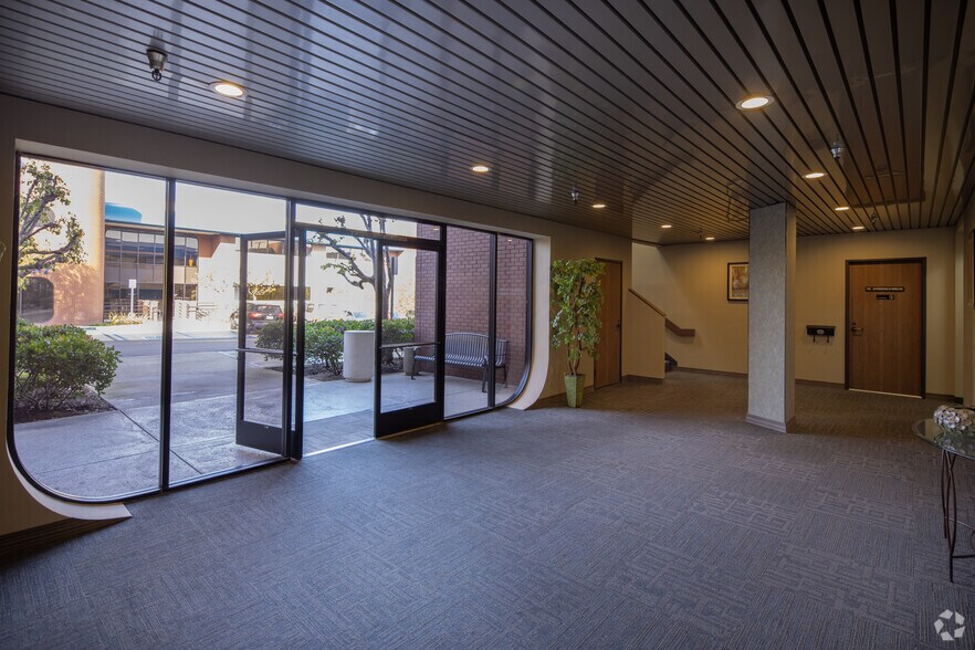 More Photos Of 357 Van Ness Way, Torrance Unknown For Lease