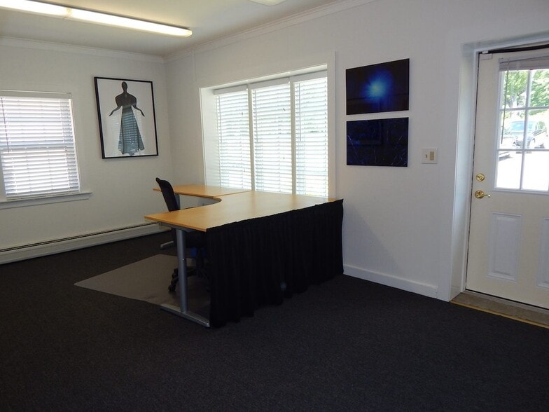 More Photos Of 22 Kent Road, Cornwall Bridge Loft Creative Space For Sale