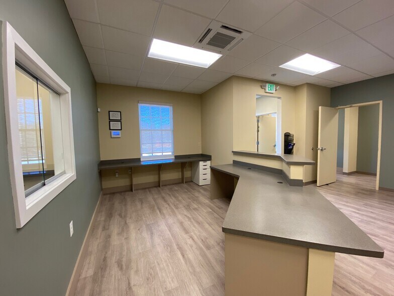 More Photos Of 11623 Philadelphia Rd, White Marsh Medical For Sale