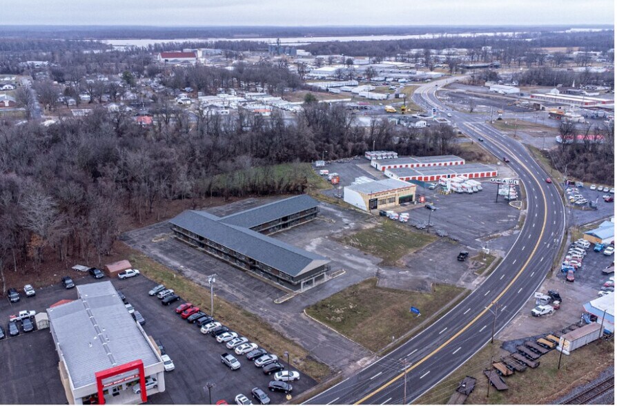 More Photos Of 2150 Irvin Cobb Dr, Paducah Apartments For Sale