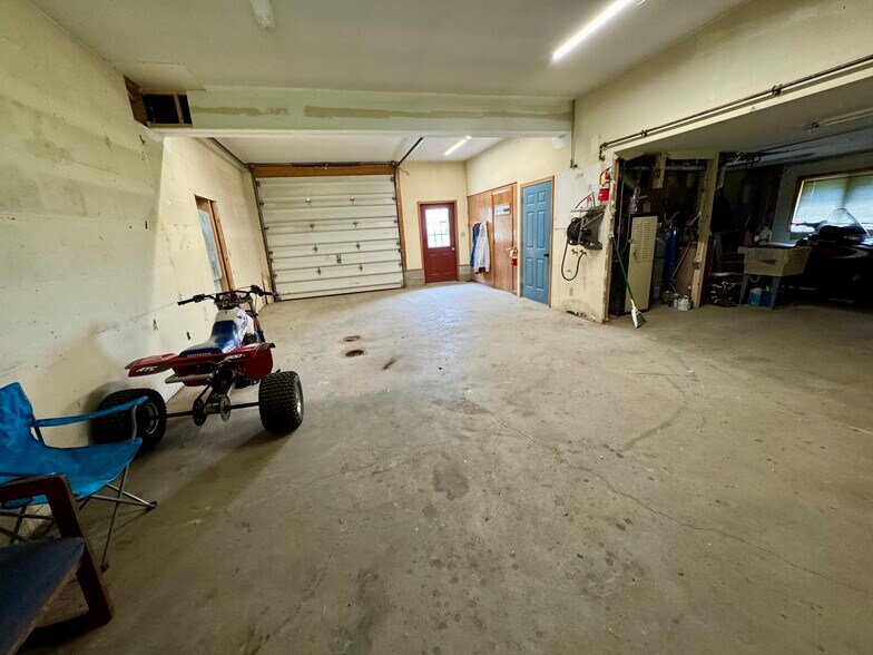 More Photos Of 487 Stevens Pl, Wells River Hospitality For Sale