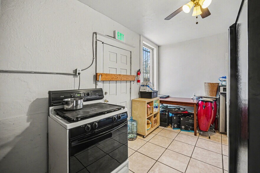 More Photos Of 2900 N Josephine St, Denver Specialty For Sale