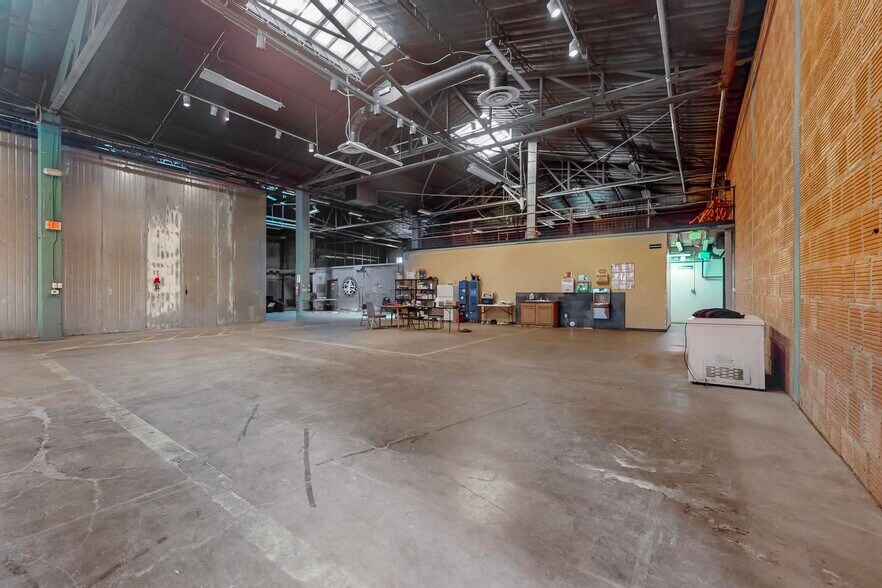 More Photos Of 1510-1512 1st St NW, Albuquerque Industrial For Sale