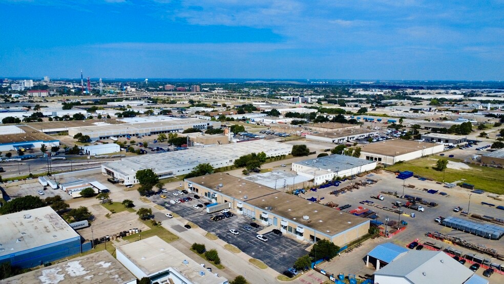 More Photos Of 3401-3411 Avenue D, Arlington Warehouse For Lease