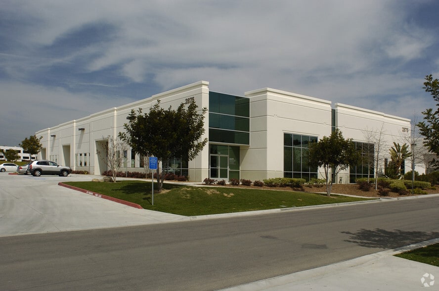 More Photos Of 2880 Scott St, Vista Unknown For Lease