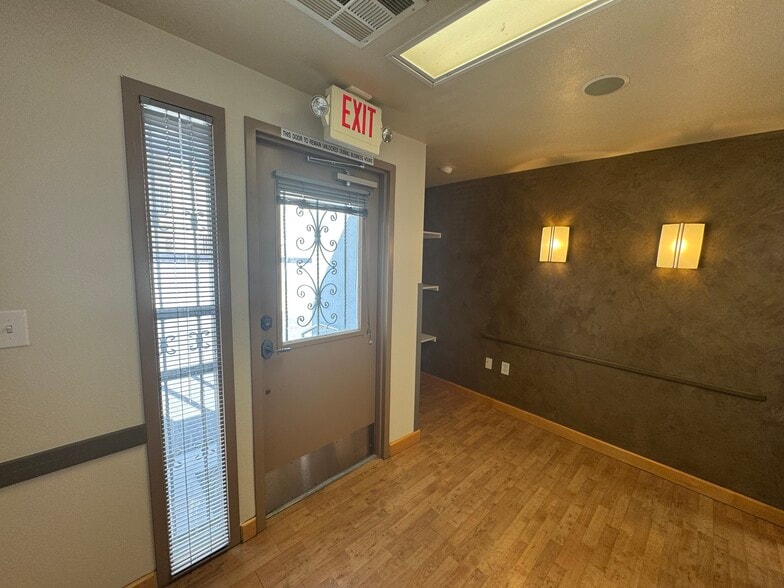 More Photos Of 418 S Maryland Pky, Las Vegas Office For Lease