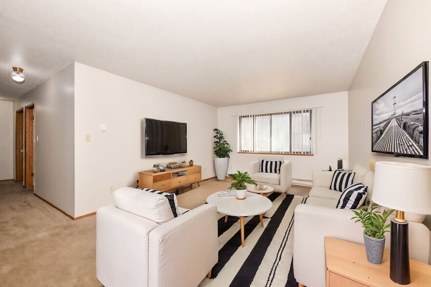 More Photos Of 11513 Brown Deer Rd W, Milwaukee Apartments For Sale