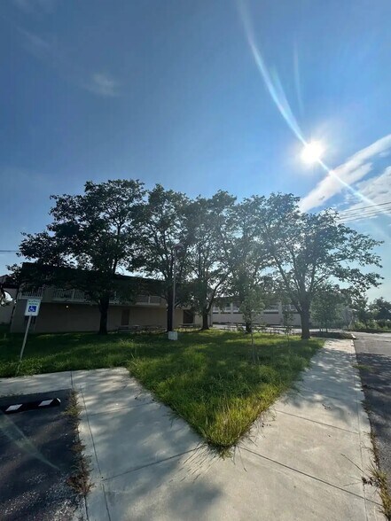 More Photos Of 3100 W 2nd St, Owensboro Healthcare For Lease