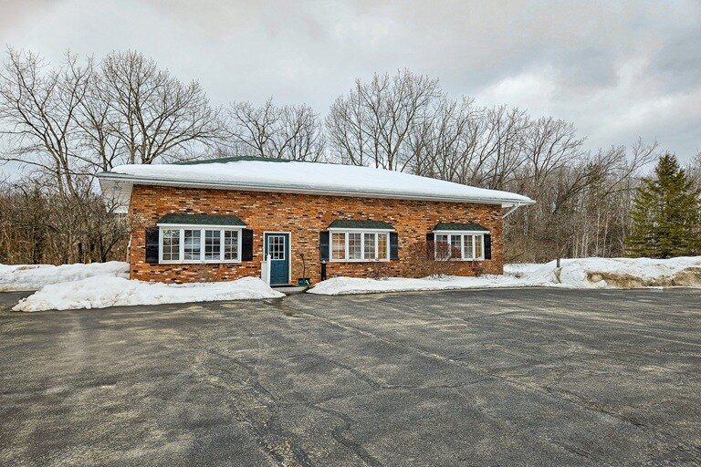 More Photos Of 343 Comrie Ave, Johnstown Office For Sale