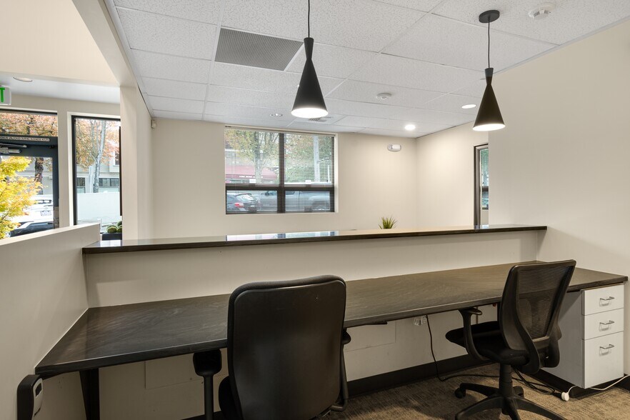 More Photos Of 3300 E Union St, Seattle Office Residential For Lease