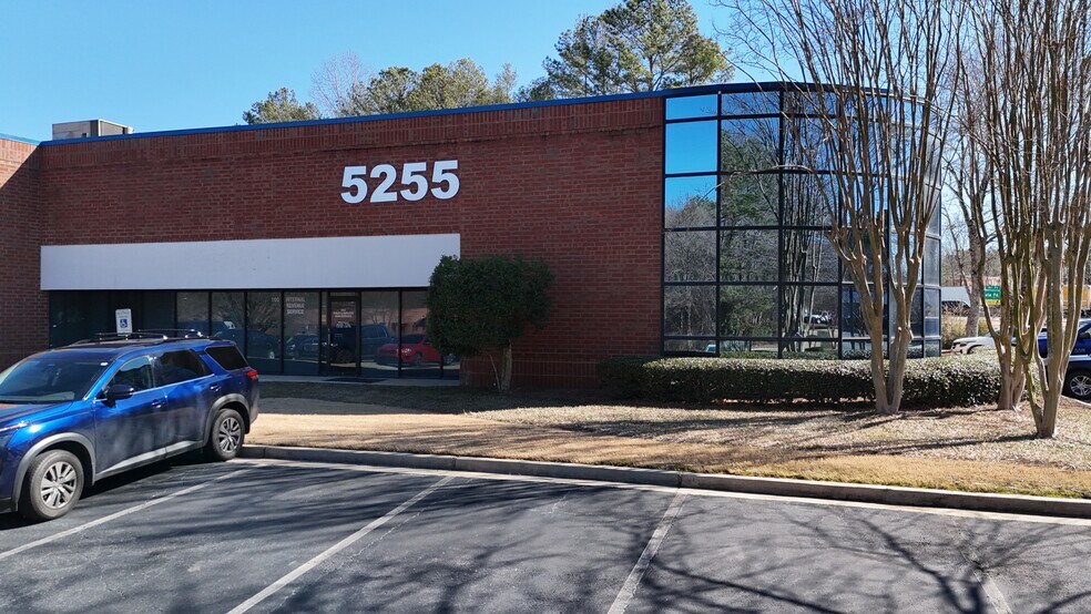 More Photos Of 5255 Snapfinger Park Dr, Lithonia Light Distribution For Lease