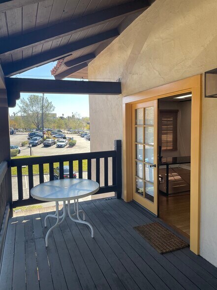 More Photos Of 110 Civic Center Dr, Vista Office For Sale