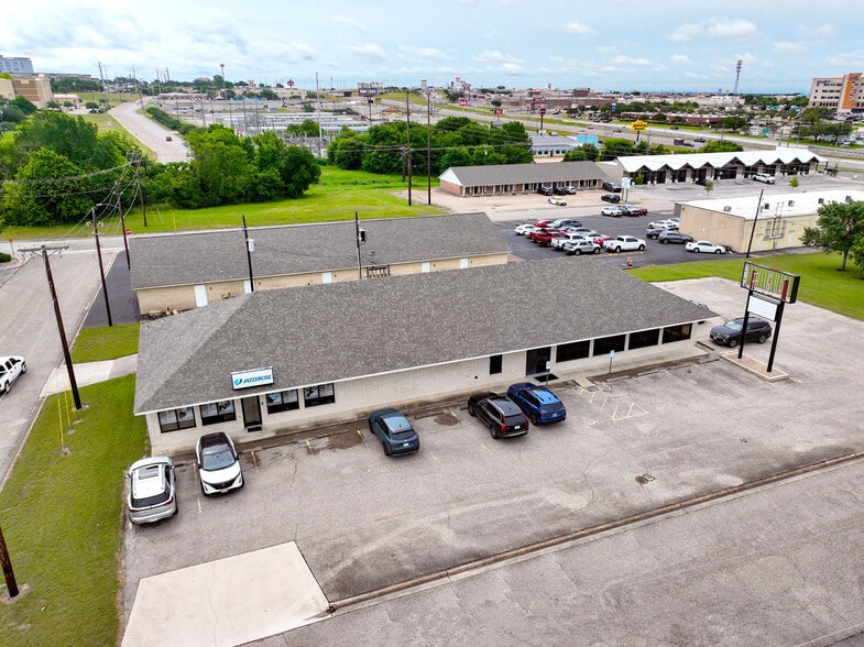 More Photos Of 2601-2603 Trade Pl, Temple Storefront For Lease