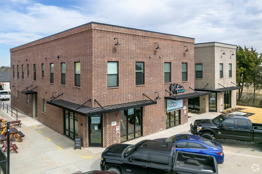 Primary Photo Of 529-533 George Hopper Rd, Midlothian Storefront Retail Residential For Lease