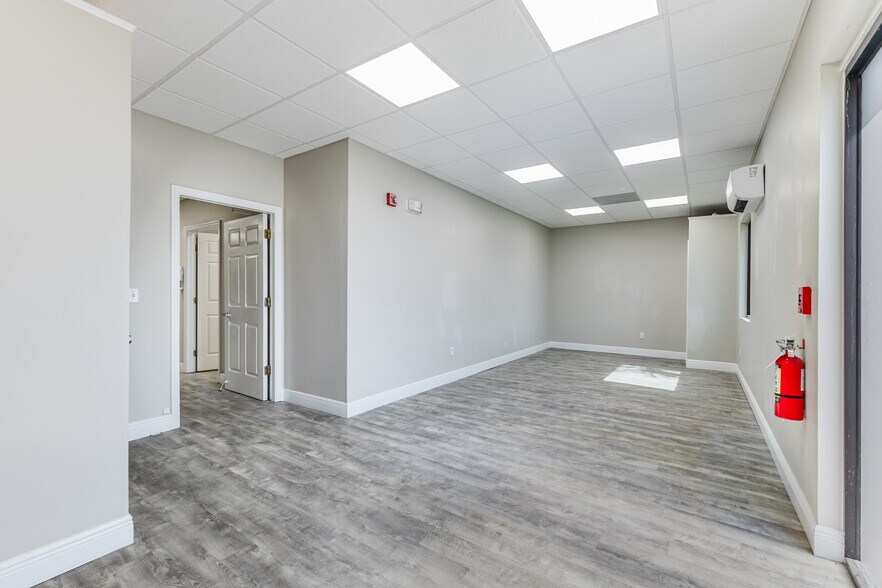 More Photos Of 28410 Bonita Crossing Blvd, Bonita Springs Unknown For Lease