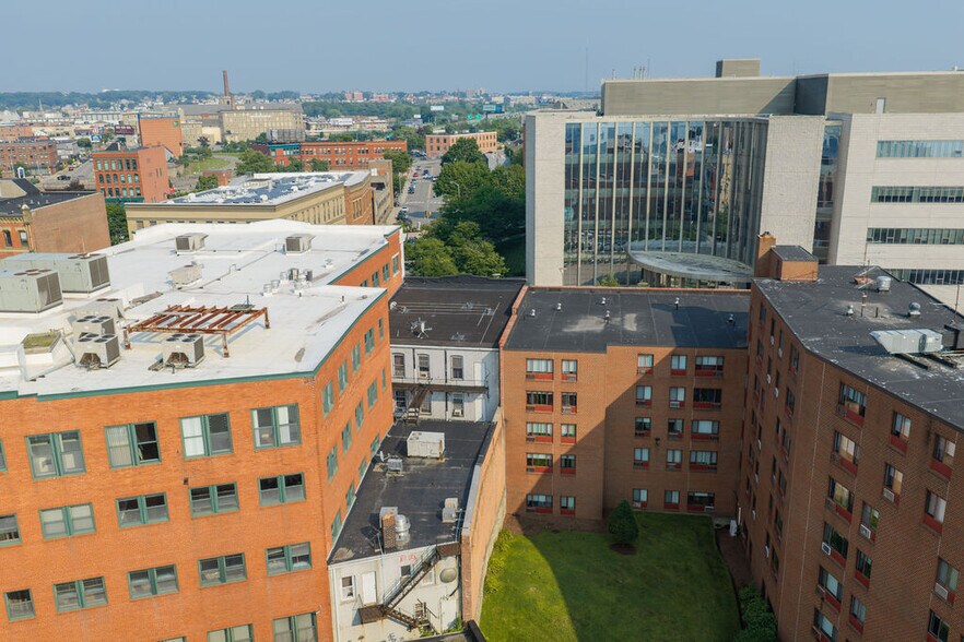 More Photos Of 159 S Main St, Fall River General Retail For Sale