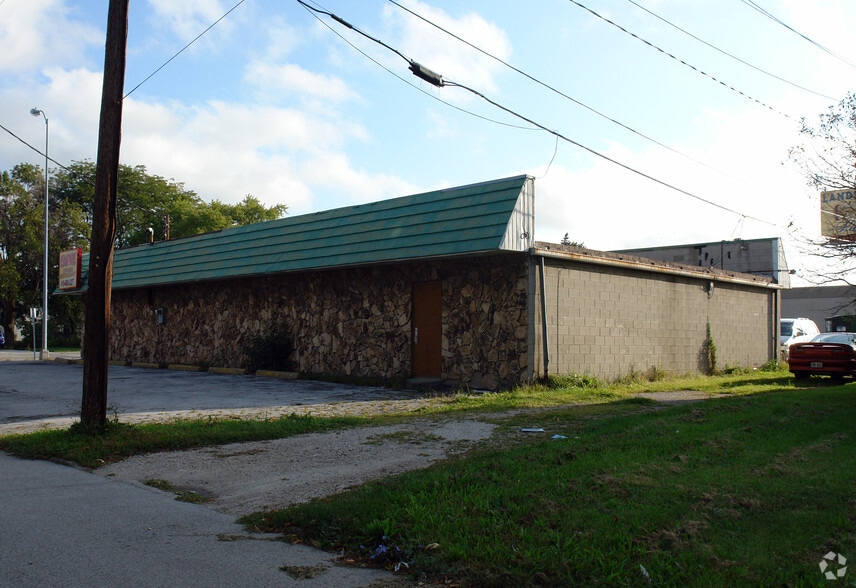 More Photos Of 2502 Navarre Ave, Oregon Restaurant For Sale