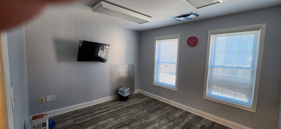 More Photos Of 10395 Democracy Ln, Fairfax Office For Sale