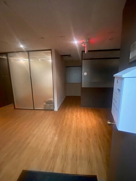 More Photos Of 1330 15 Ave SW, Calgary Unknown For Lease