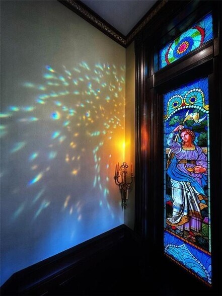 More Photos Of 809 Hall St, Saint Joseph Hospitality For Sale