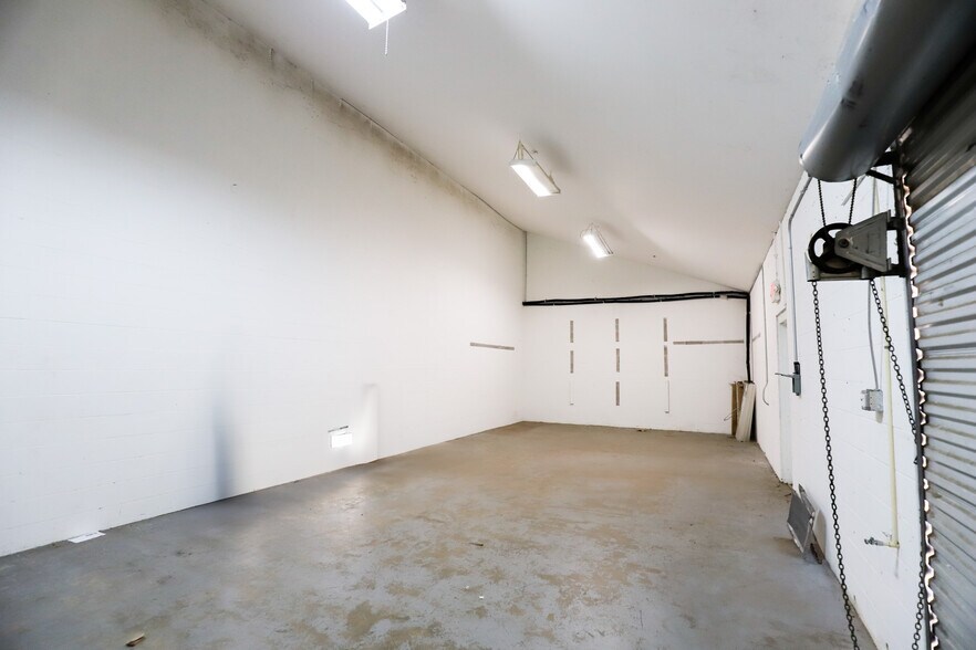 More Photos Of 13723 NW US Highway 441, Alachua General Retail For Lease