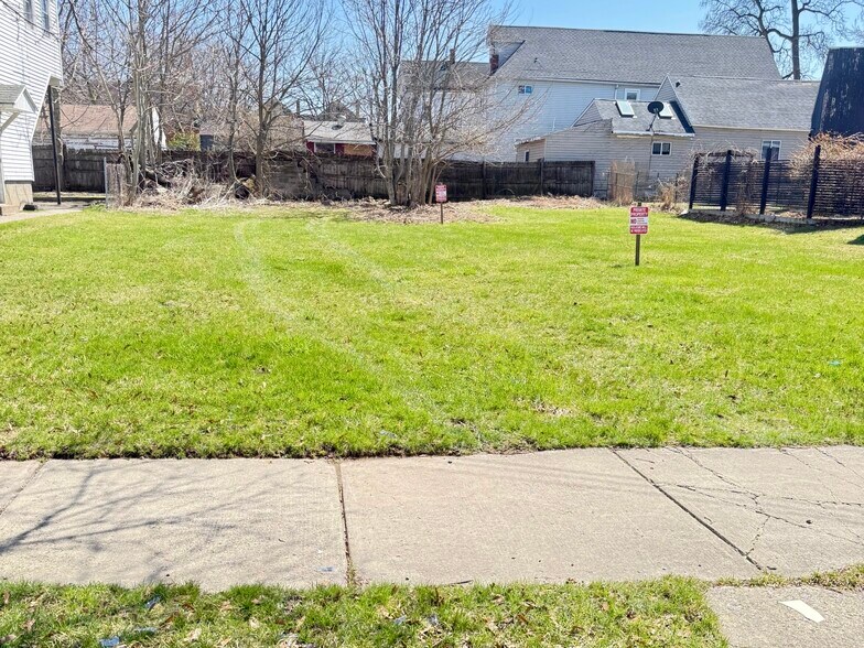 More Photos Of 139 School St, Buffalo Land For Sale