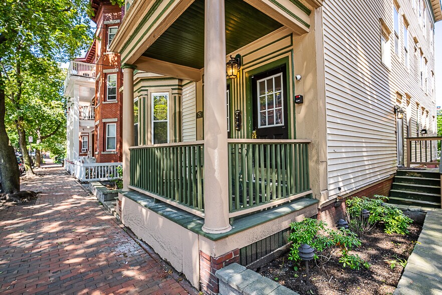 More Photos Of 75 Sherman St, Portland Apartments For Sale