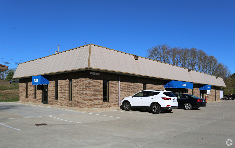 Primary Photo Of 1300 N Main St, Williamstown Office For Lease