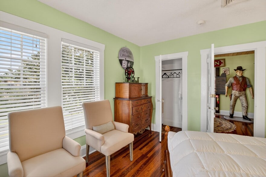 More Photos Of 805 N Wheeler St, Plant City Hospitality For Sale