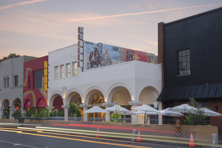 More Photos Of 62-66 Windward Ave, Venice Storefront Retail Office For Lease