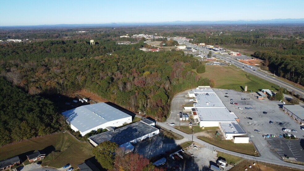 More Photos Of 105-205 Silo Ln, Lavonia Manufacturing For Lease