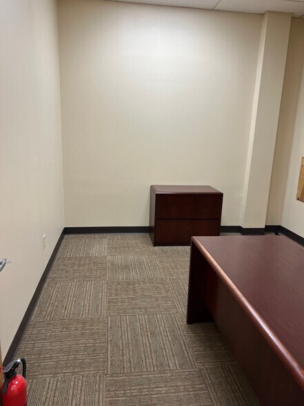 More Photos Of 3900 Hamilton Blvd, Allentown Office For Lease