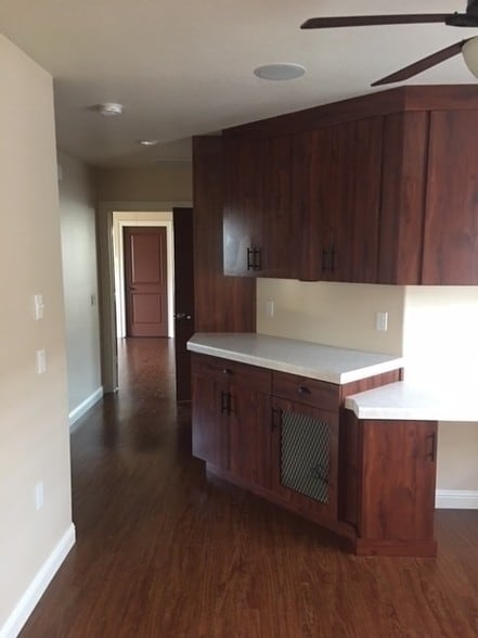 More Photos Of 409 N Church St, Visalia Office Residential For Lease