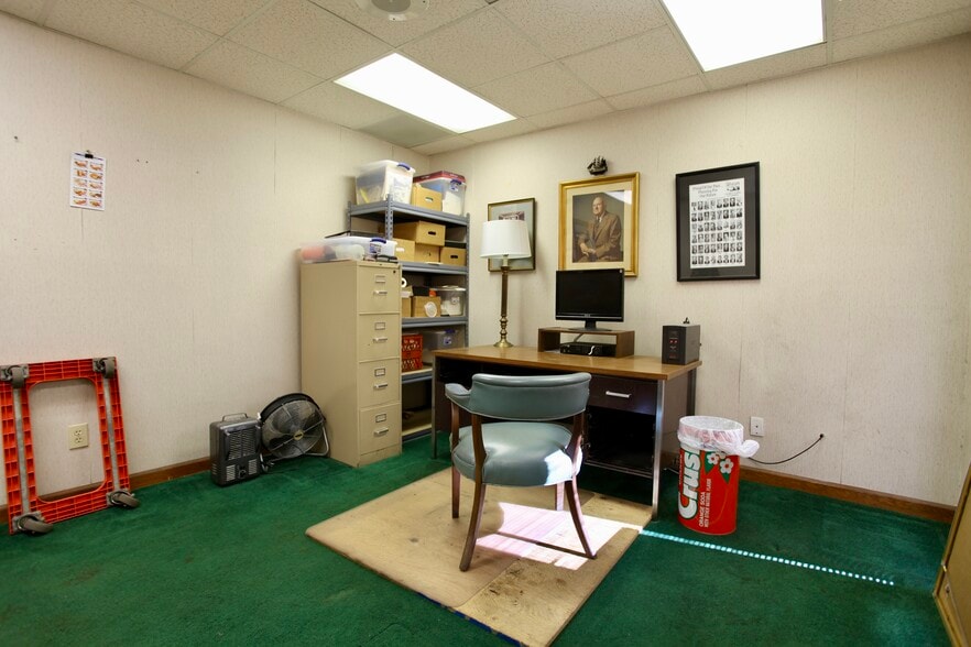 More Photos Of 360 Old Salisbury-concord Rd, Concord Distribution For Sale