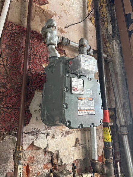 More Photos Of 1330 Walnut St, Philadelphia General Retail For Sale