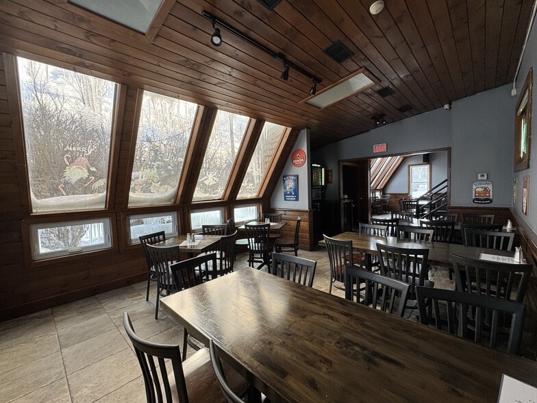 More Photos Of 4348 Seneca St, West Seneca Restaurant For Sale